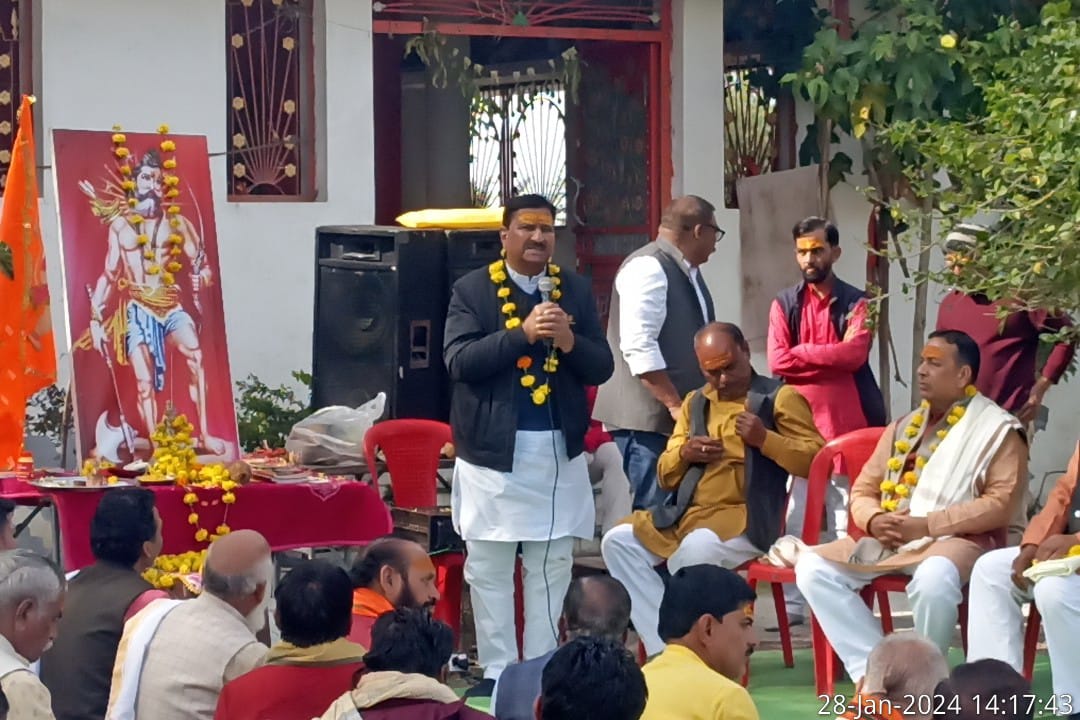 सर्वब्राह्मण समाजखुरई ”  का मिलन समारोह संपन्न हुआ, जिसमें बड़ी संख्या में विप्रजनों ने पधारकर हनुमान चालीसा के 11 पाठ किये, संकीर्तन किया, भगवान की पूजा-आरती की.
