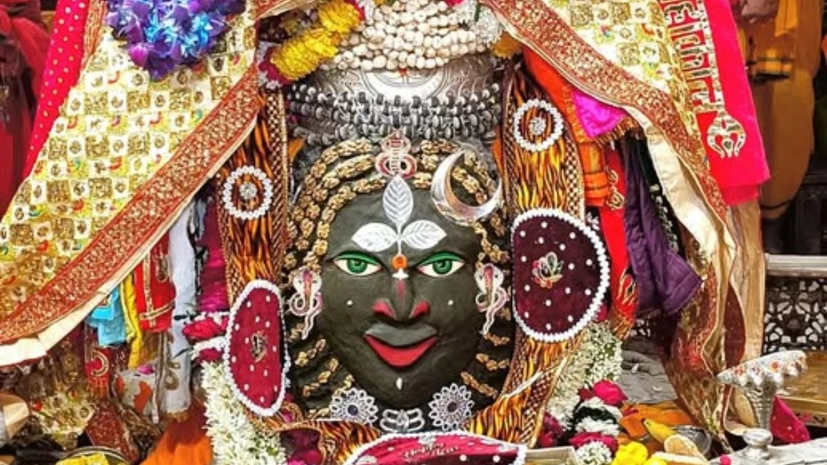 LIVE Ujjain Mahakal Darshan: आज रात 2:30 बजे खुले महाकाल मंदिर के पट, लगातार 44 घंटे कर सकेंगे दर्शन