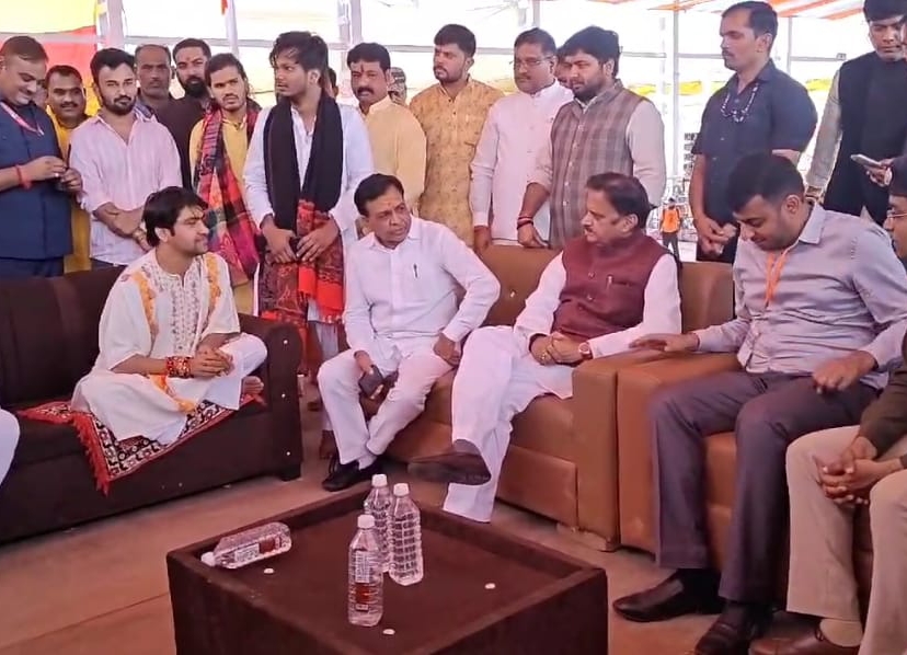 गांव के मिट्टी के लाल का&nbsp; नर सेवा नारायण सेवा के प्रति अनूठा संकल्प, एक महात्मा का पुरुषार्थ विश्व के लिए बना प्रकाश पुंज