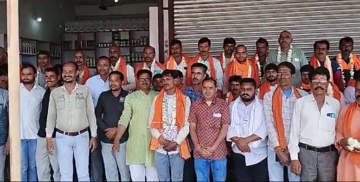 डुंगरिया से प्रयागराज अयोध्या धाम तक श्रद्धालुओं की करीब आठ सौ किलोमीटर पदयात्रा का भव्य समापन