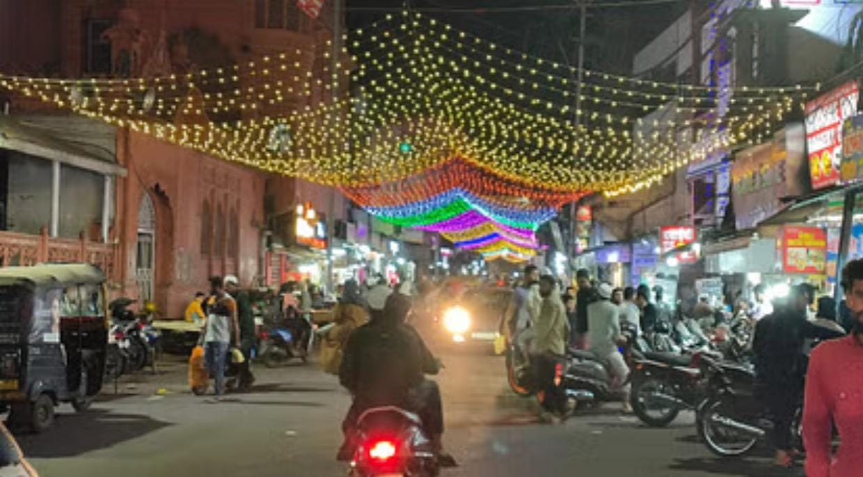 Ramzan Special : इबादत, तिलावत में डूबे शहर के माथे पर दिख रही रौशनी ही रौशनी