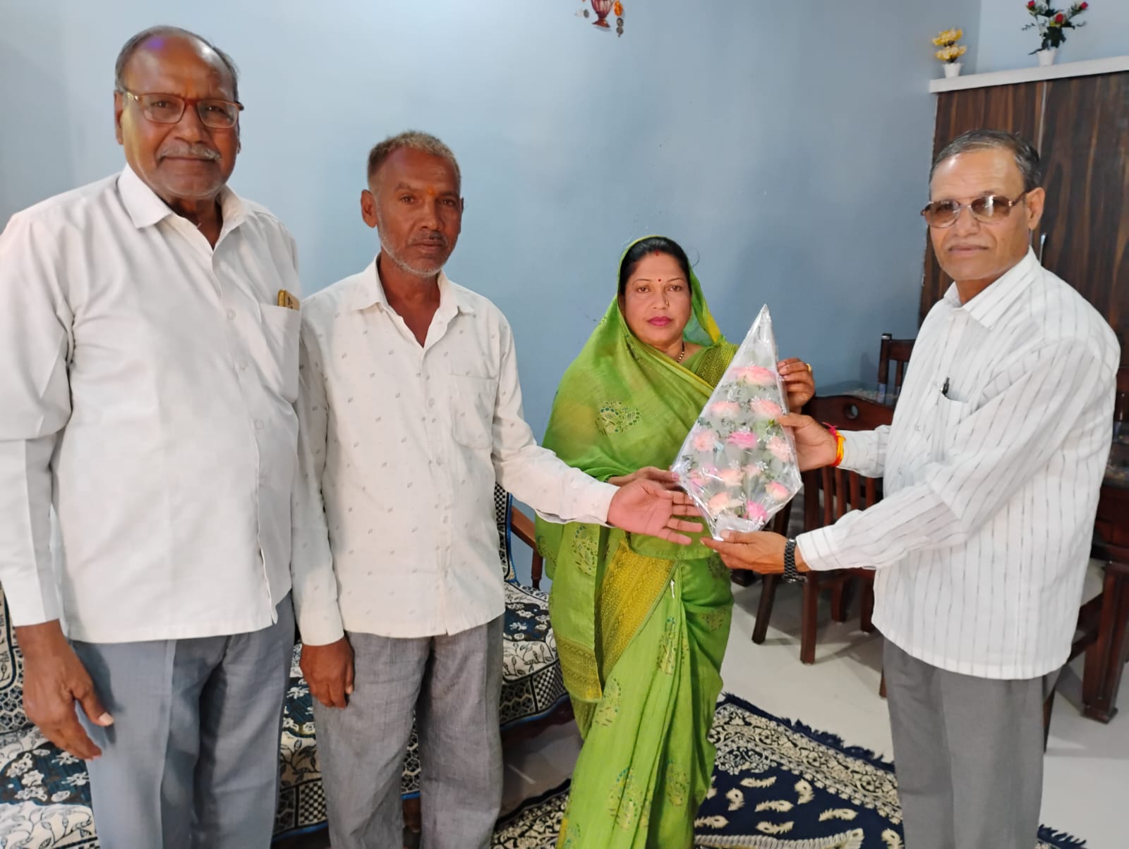 विदिशा जिले के कांग्रेस पदाधिकारियों ने राजकुमारी सुंदरलाल केवट का किया स्वागत सम्मान।