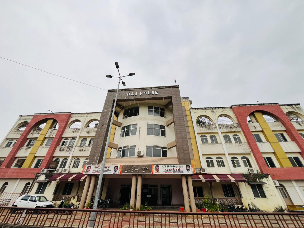 हर जिले में फहराए हज कमेटी तिरंगा, जारी हुआ आदेश