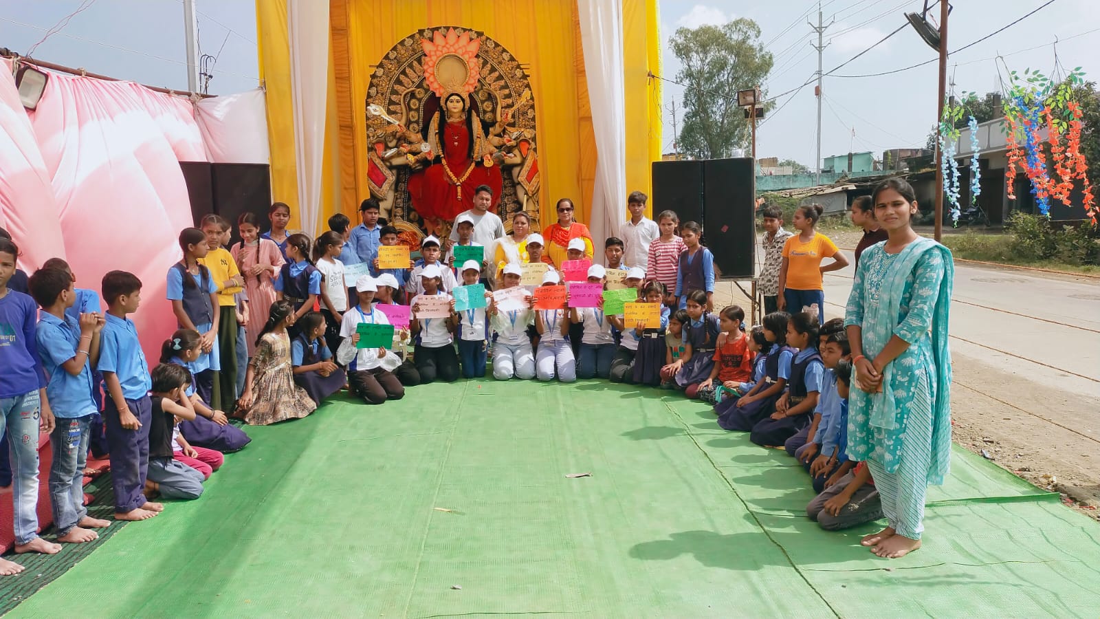शासकीय माध्यमिक शाला चौपड़ा कलां में स्वच्छता पखवाड़े के अंतर्गत रैली एवं नुक्कड़ नाटक का आयोजन